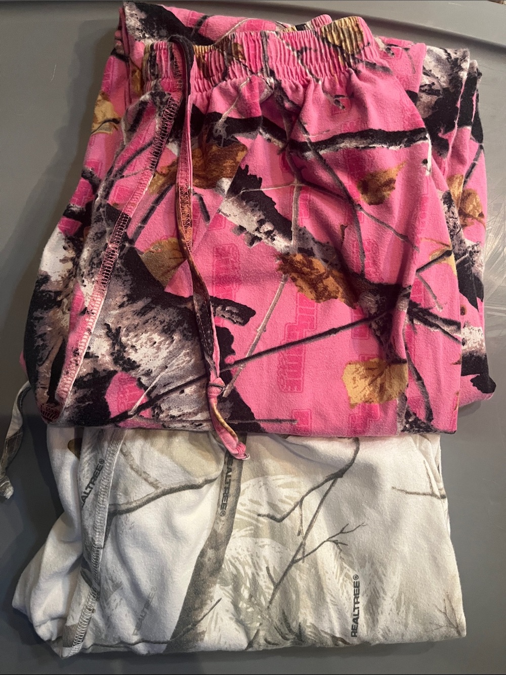 Legendary Whitetails Realtree Pink and White Camo Pajama Pants Size Small